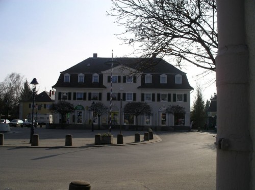 Freyaplatz mit Gesellschaftshaus